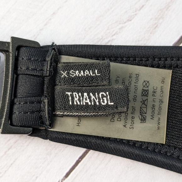 Triangl • Mesh Bandeau Zipper Strapless Top - Picture 6 of 7